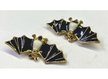 You'll Go Batty Over These Clip On BAT Earrings