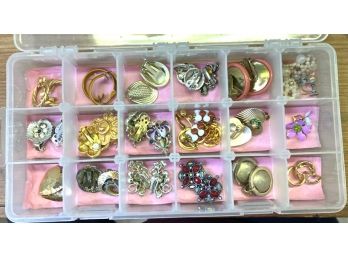 Lots Of Matched Pairs Of Earrings (21 PAIR)