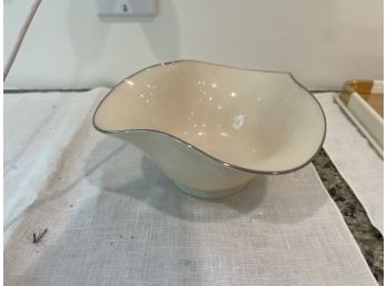 Lenox Silver And Cream Wavy Serving Bowl