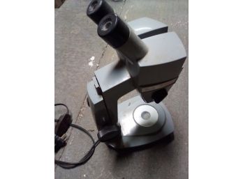 American Optical Company Forty #666109 Microscope    CVBK