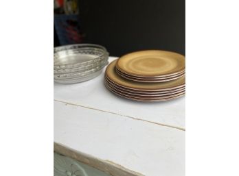Pyrex Pie Plates And Melamine Plate Set