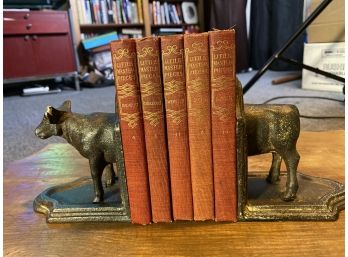 Cast Iron Cow Bookends With Set Of 'Little Masterpieces' Books