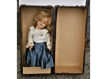 1930's Vintage 18 In. Shirley Temple Doll With Large Travel Trunk