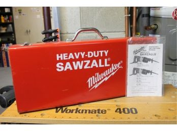 Milwaukee Heavy Duty Sawzall In Metal Case With Bonus Blades