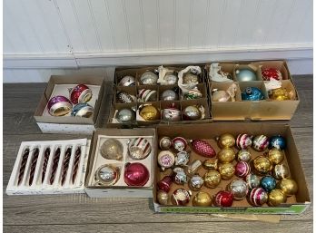 Huge Lot Of Vintage Mercury Glass Christmas Ornaments, Tons Of Great Ones