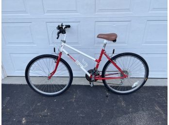 Mongoose Hill Topper Bike, Rides Well