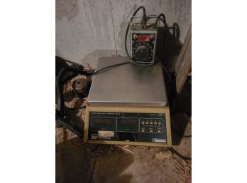 Model 5800 Nci Counting Scale  And Variac