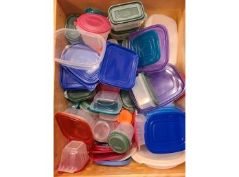 Rubbermaid And Other Plastic Containers