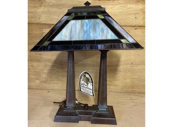 Quoizel Collectibles Lamp With Glass Shade