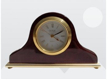 Vintage Danbury Mahogany Desktop Clock