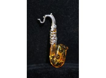 925 Sterling Silver With Amber Saxophone Pin
