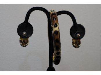 Kenneth Jay Lane Cheetah Design Bangle Bracelet And Earrings Set