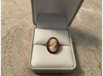 Vintage 10K Yellow Gold Cameo Ring - Lot #1