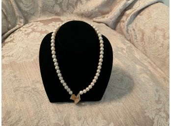 Dakar Faux Pearl Necklace With Gold Tone And Rhinestone Drop - Lot #21