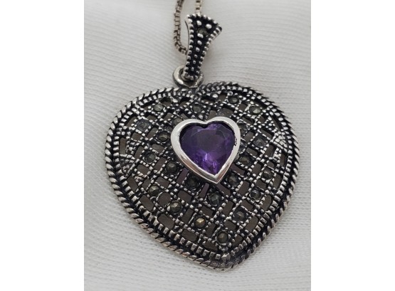 18' Sterling Silver Necklace With A Beautiful 925 Heart Pendant With An Amethyst - 5.17 Grams