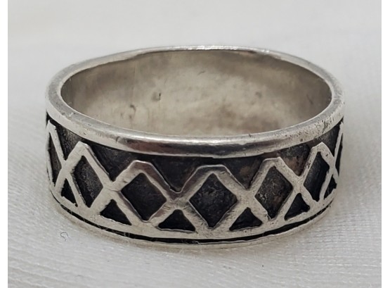 Size 6 Sterling Silver X Ring ~ 3.72 Grams