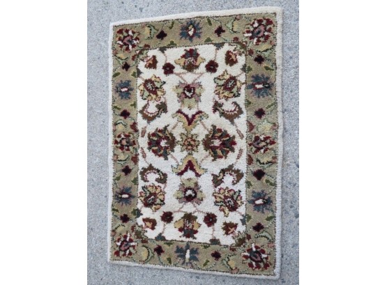 Floral Pattern Indian Or Pakistani Style Throw Rug 2ft X 3ft