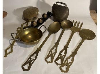 Eight Piece Country Mixed Metal Lot