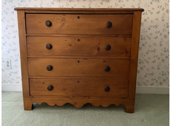 Late 1800s Knotty Pine Four Drawer Dresser With Knapp Joints