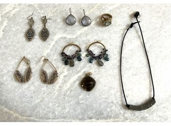 Seven Piece Jewelry Grouping