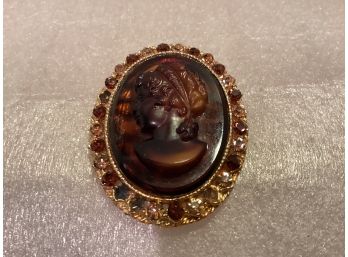 Unsigned Gold Tone Amber Glass Intaglio And Stones Cameo Pin/pendant
