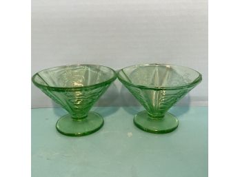 Pair Of Vintage Federal Glass Green Madrid Sherbert Glasses