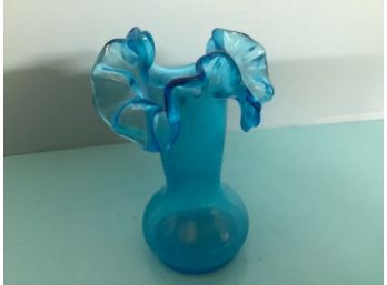 Vintage Colonial Blue Double Ruffle Rim Vase (6 Inches Tall)