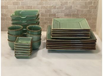 Pottery Barn Asian Square Green, 29 - Piece Dinnerware Set