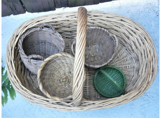 (5) Vintage Baskets