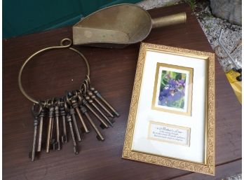 Lot Of  3 Items Keys Brass Scoop And Mothers Frame