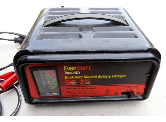 Ever Start Battery Charger - In Working Condition
