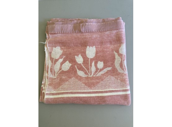 Tulip Pattern Wool Blanket 68x72