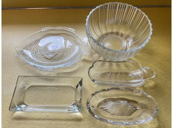 Glass Serving Dishes - Fish 11x8in