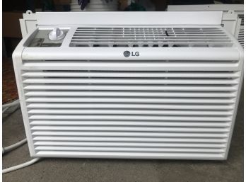 LG Window AC Unit 17.25x14.5x12 Air Conditioner  Lot 3