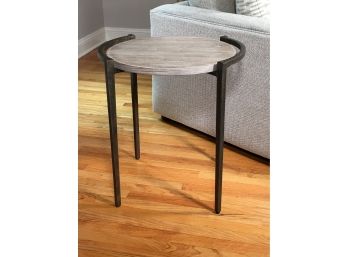 Very Nice BASSETT FURNITURE Side Table With Pickled Oak Top And Iron Frame - Bought For Home Staging !