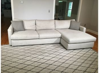 Fantastic BASSETT FURNITURE Chaise Sofa - Very Comfortable - GREAT LOOKING - Bought For Home Staging !