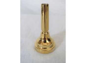 Denis Wick Gold Tone Musical Mouthpiece 4AM 2 Of 2