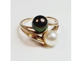 Super 14K Yellow GOLD Ring With Large Black And White Pearls