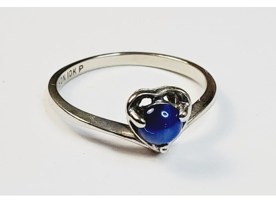 Beautiful 10k Gold Blue STAR SAPPHIRE Stone Ring