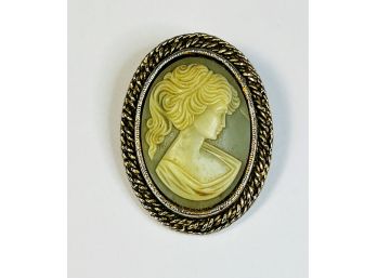 Vintage Gold Tone PERI Green Cameo Pin/ Brooch/ Pendant