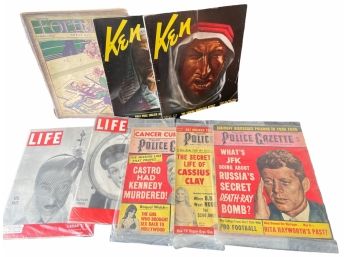 Collection Of  8 Vintage  Magazine.