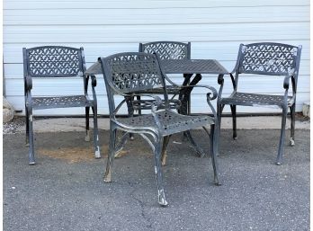 Weekend Project: Cast-Metal Outdoor Dining Set