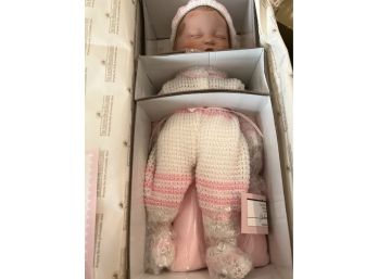 Beautiful Newborn-ashton Drake Collectible Doll
