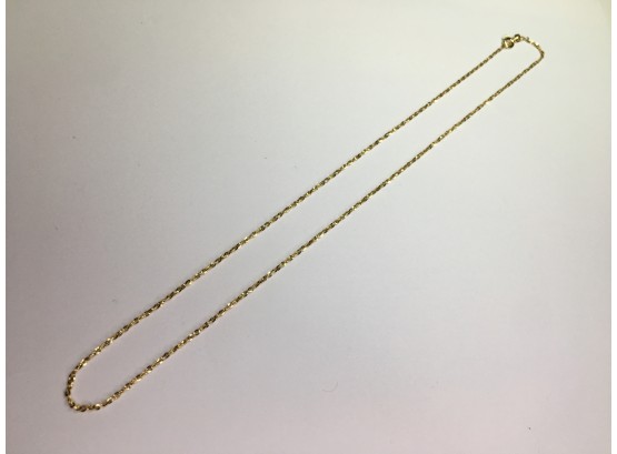 Beautiful Brand New 14K Gold Chain / Necklace - 17-1/2' - Made In Italy - Very Nice - Elegant & Delicate !