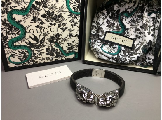 Incredible Authentic $595 GUCCI Black Leather & Sterling Bracelet With Large Lions Head - Box - Pouch - Etc !