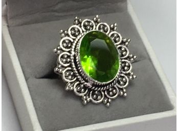 Wonderful Vintage Style 925 / Sterling Silver Cocktail Ring With Large Faceted Peridot - VERY Petty Ring !