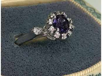 Fantastic Brand New Never Worn 925 / Sterling Silver Ring With Amethyst - Very Pretty - Quite Unusual Setting