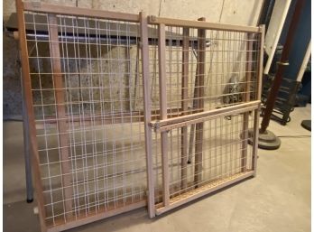 Pair Of Evenflo Adjustable Wooden Safety Gates For Doorways / Stairways