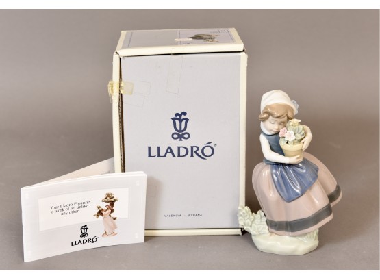 Lladro 'Spring Is Here' Porcelain Figurine In Original Box
