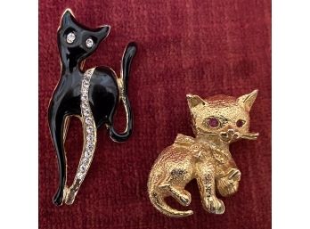 Vintage Lot Kitty Cat With Ball Of Yarn Black Enamel Brooch Pin Gold Tone Rhinestone Red Clear Eyes Leg